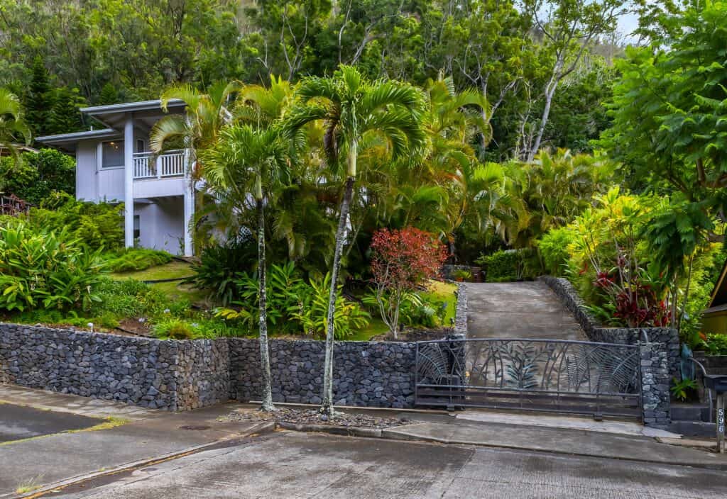 Wailuku Heights home for sale with great views!